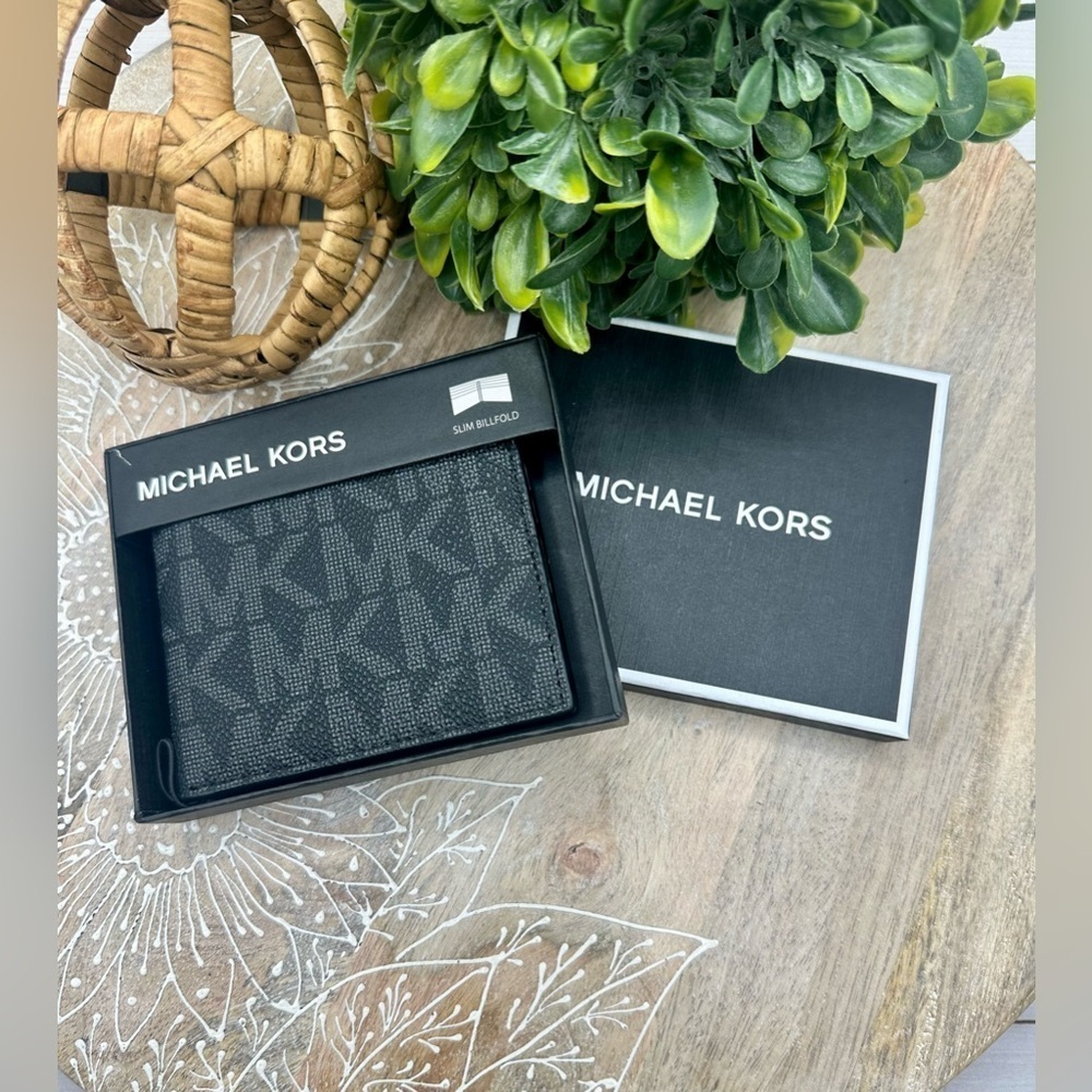 Michael Kors Mens Jet Set Signature Logo Slim Billfold Wallet Black